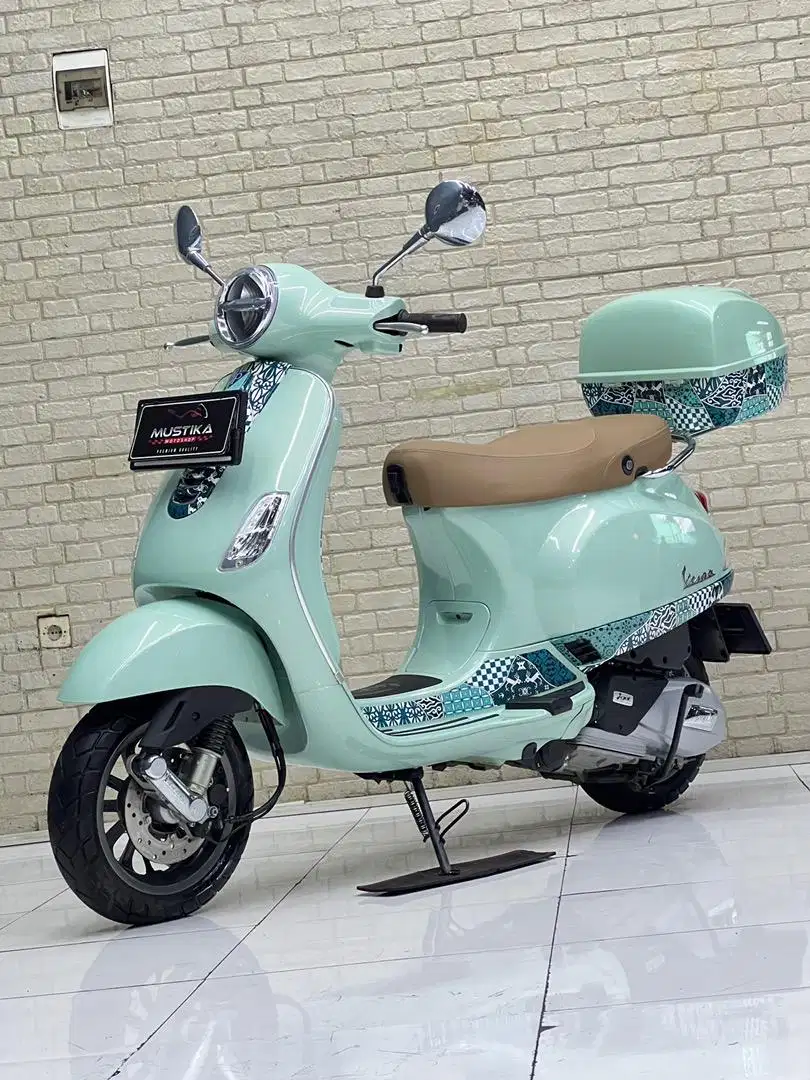 BATIK EDITION‼️ VESPA LX 125 BATIK 2022 MULUS ODO 1RB JAMINAN ISTIMEWA