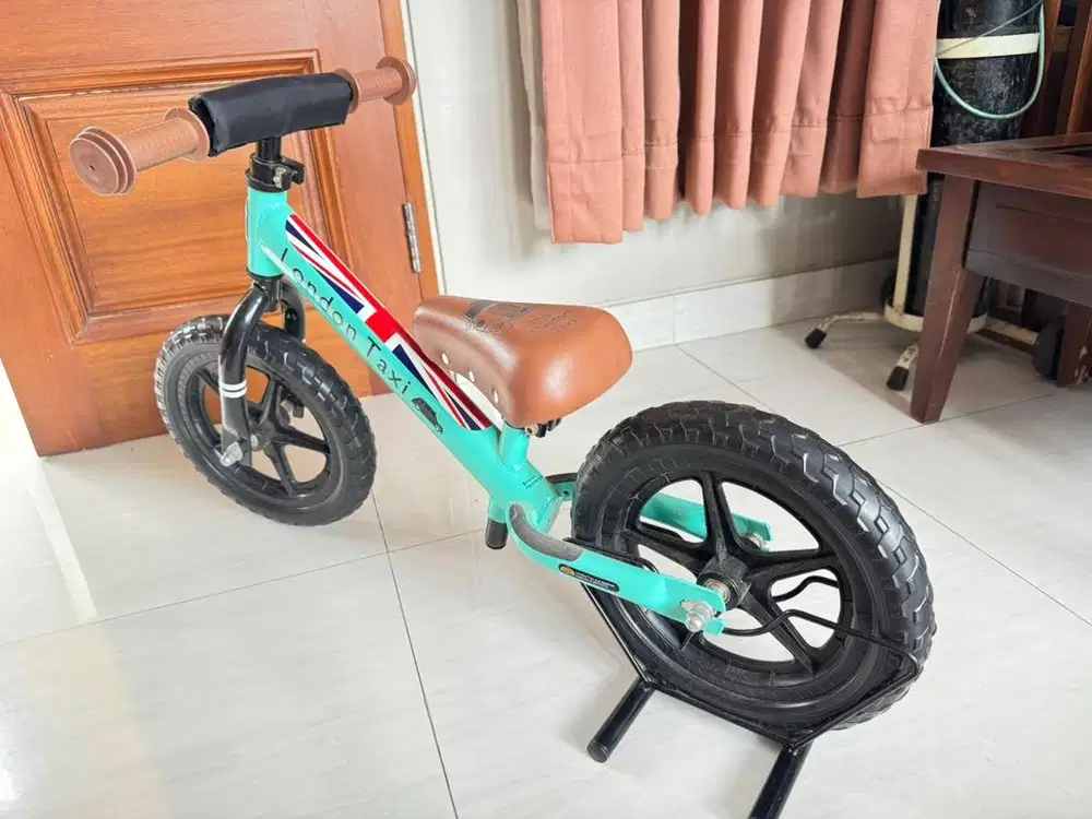 Jual sepeda balance bike sepeda roda 2 bekas