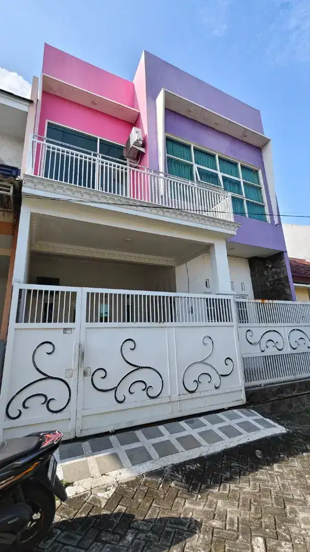 ‼️Free Furnished‼️ Rumah Cantik di Jambangan Ketintang dekat Kebonsari
