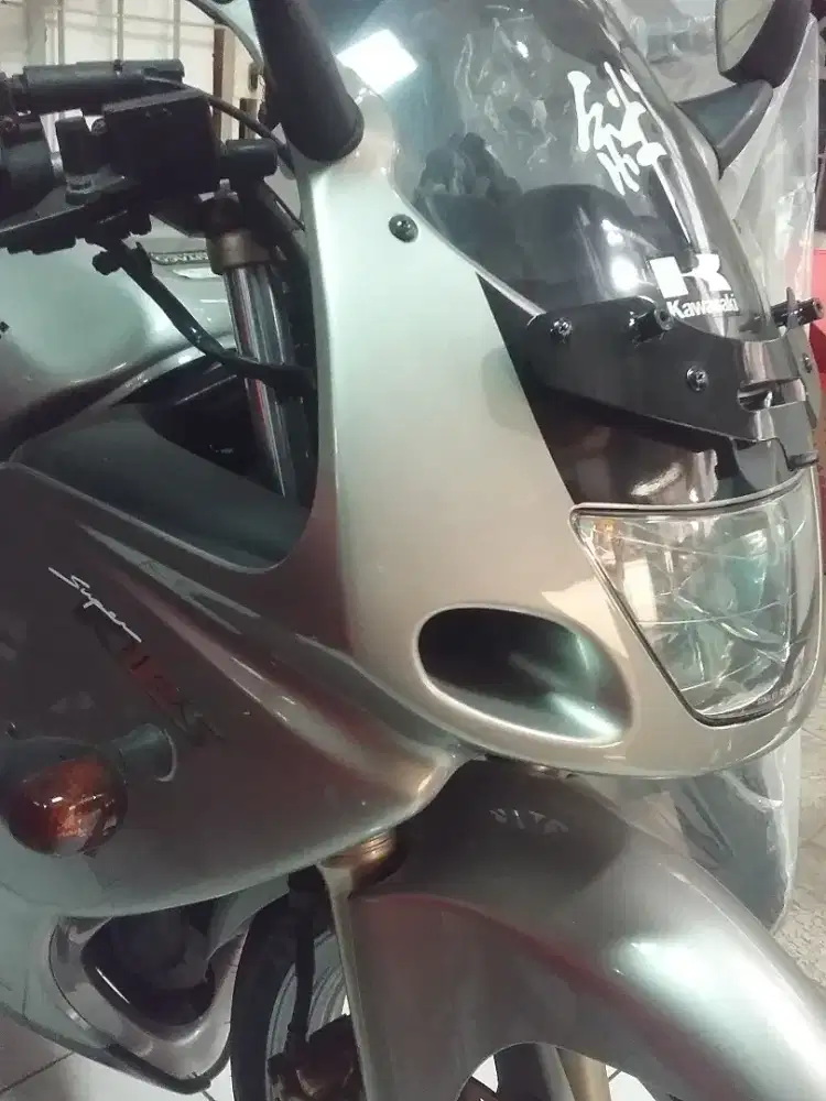 Kawasaki Ninja RR ZX SILVER CBU