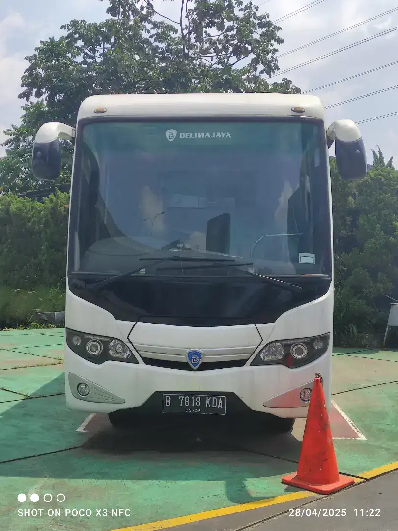 Hino Bus Lab dan peralatan Lab