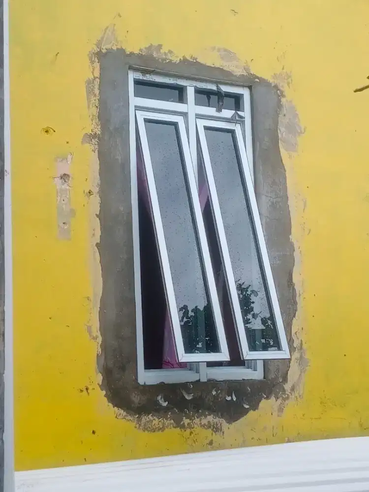 Jendela alumunium minimalis