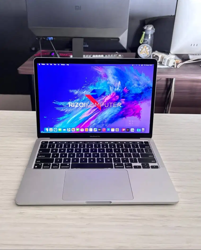 acBook Pro 13 M1 2020 Touchbar Apple M1 CPU 8 Core Ram 16GB SSD 256G