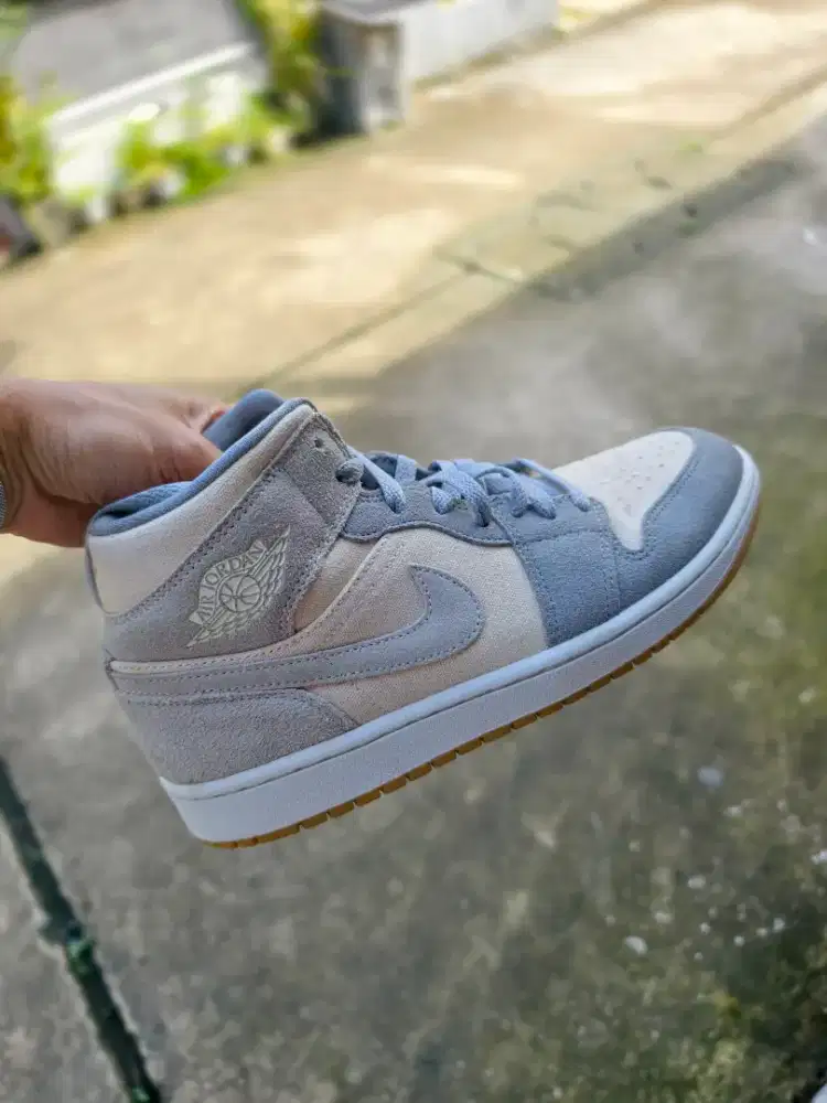 Nike air Jordan mid se coconut milk 42 authentic