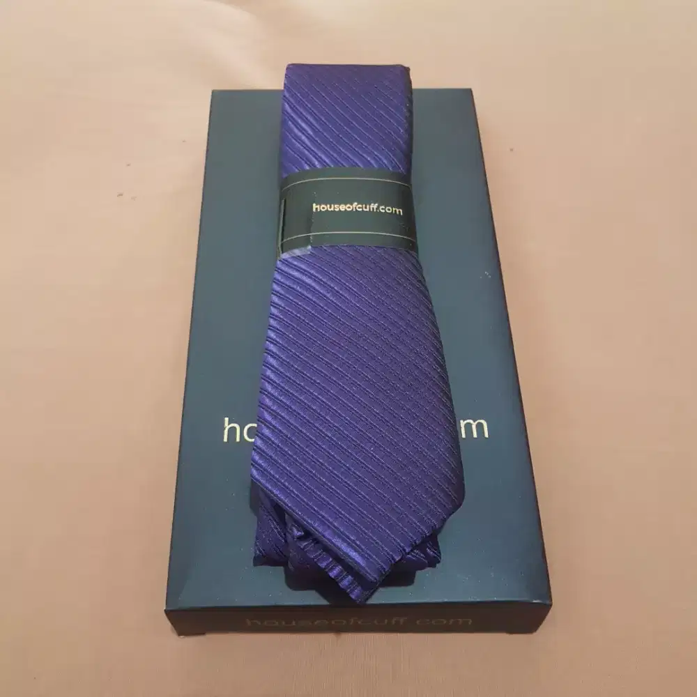 Dasi Formal Resmi Ungu House of Cuff Baru
