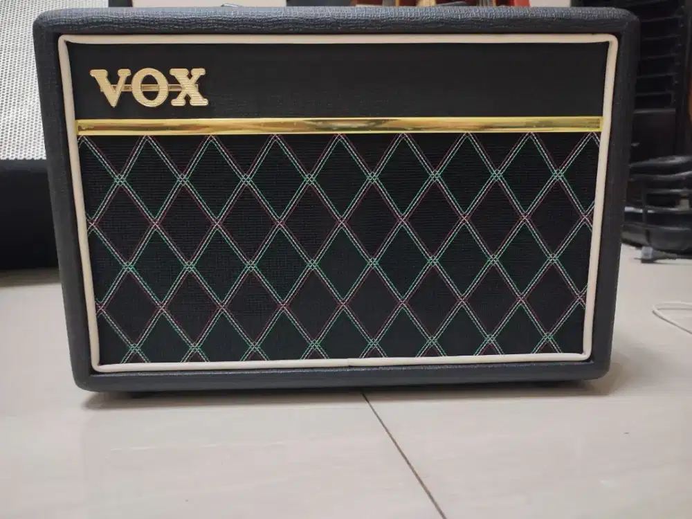 Amply Bass VOX PATHFINDER BASS 10