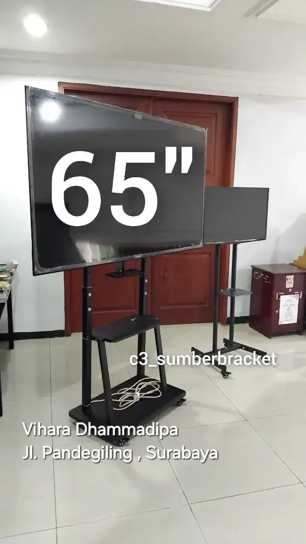 Stand tv roda 65 inci kuat