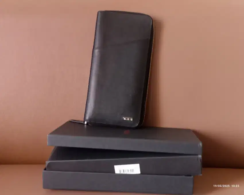 Dompet Travel Wallet TUMI Prism