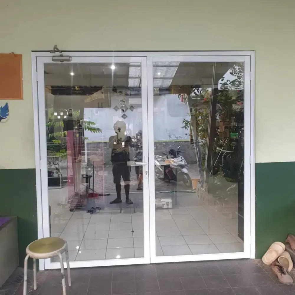 Pintu minimalis alumunium