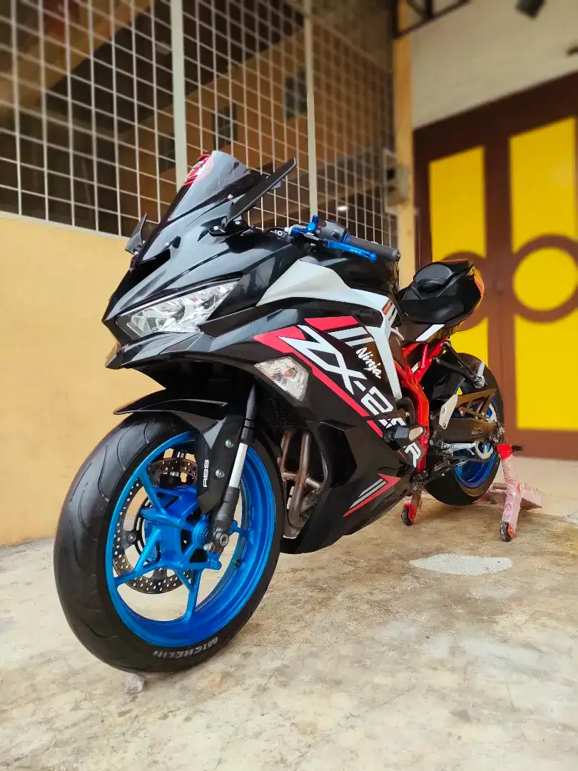 Kawasaki ZX25R / ZX 25R 2021 ABS SE KTQRS, Black Premium Metalic,Mulus