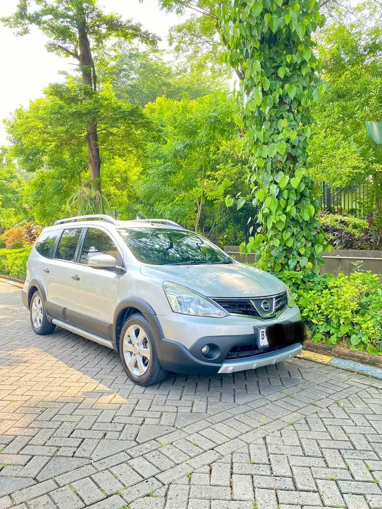 Nissan Grand Livina X Gear 2017 matic