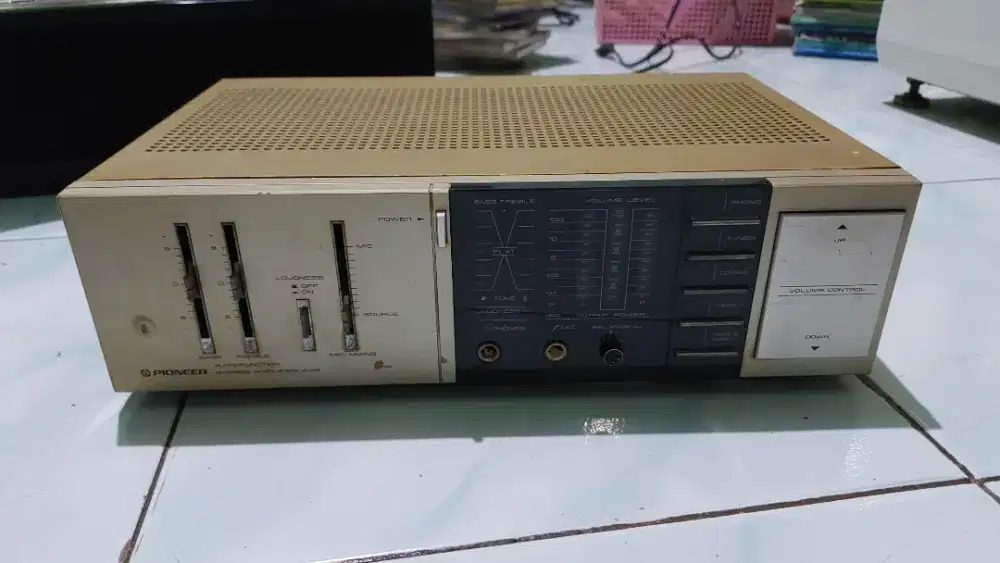 AMPLIFIYER PIONEER A-X9 100V