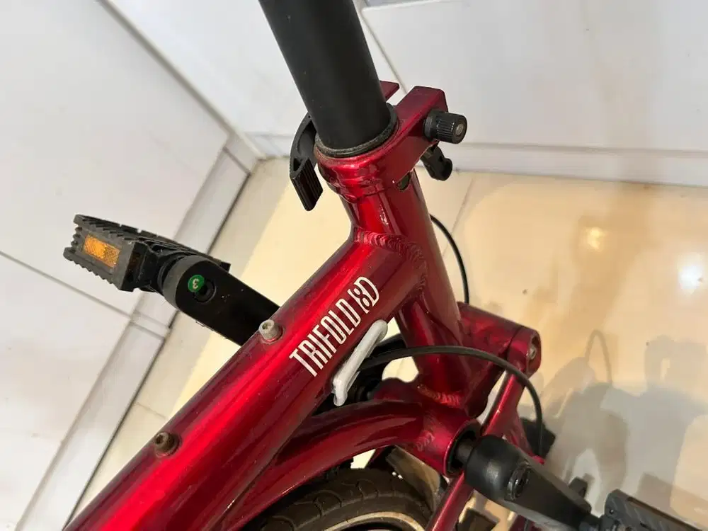 Sepeda Lipat Trifold 8D Merah Maroon