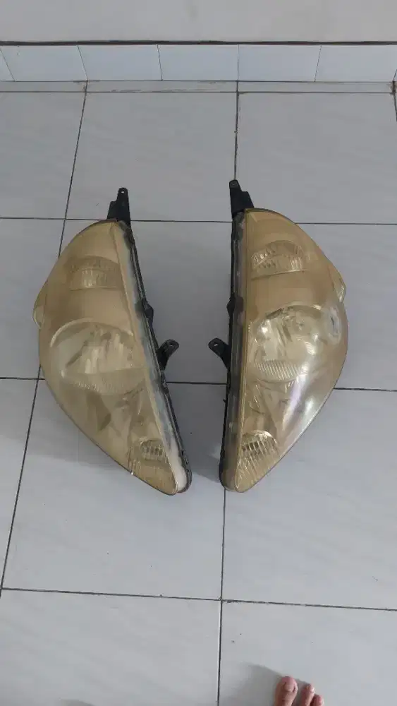 Lampu jazz gd3 2004/05/06/07/08 bekas.
Minus mika