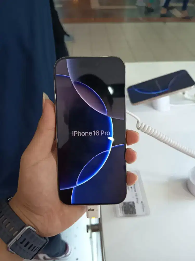 KREDIT IPHONE 16 PRO PAKE PROMO BUNGA SEPESIAL O% HOME CREDIT