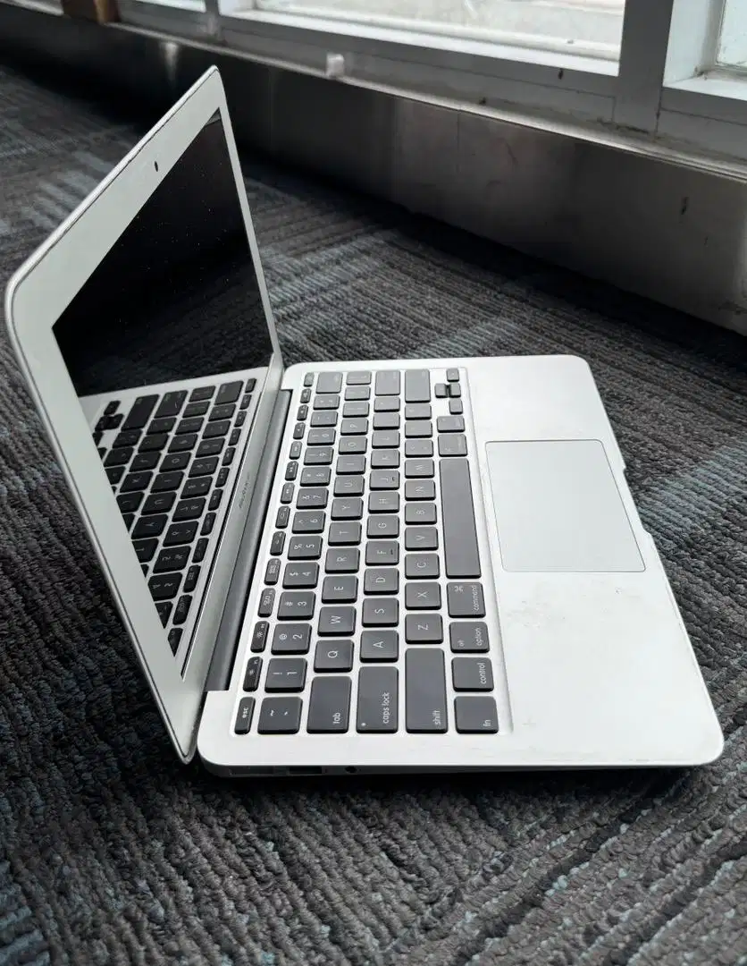 Macbook Air 11 inch mid 2012 (A1465) RAM 4GB SSD 128 GB