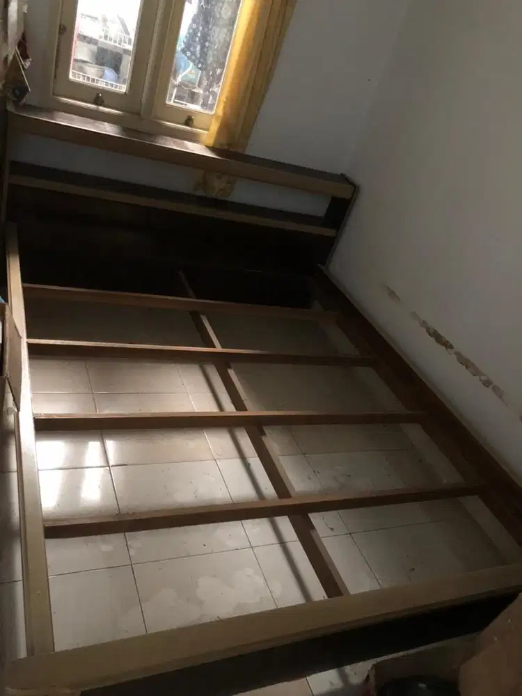 Divan Jati ukuran 160x200 Kokoh dan mulus