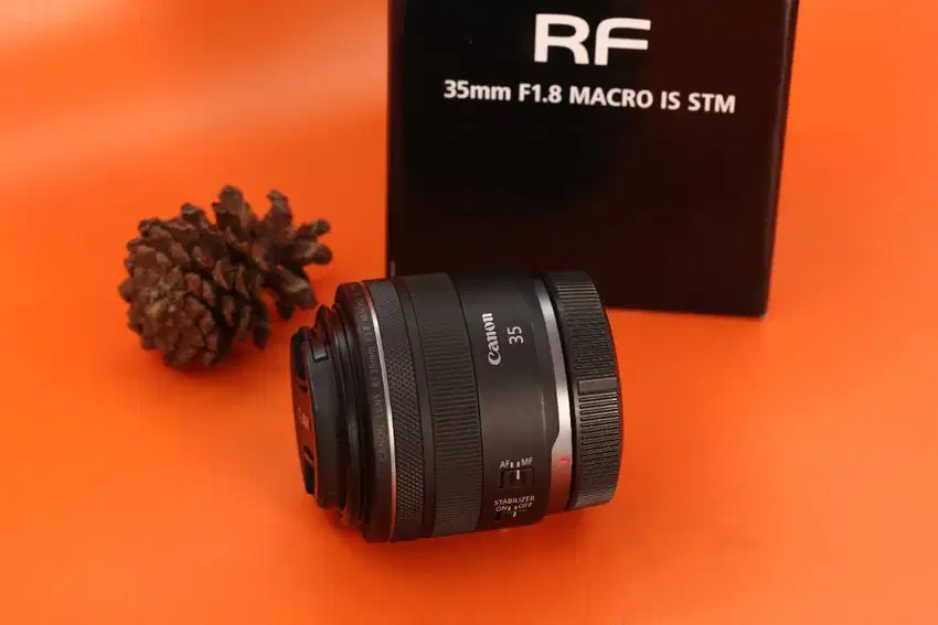 Canon RF 35mm F1.8 Macro IS STM Unit Only C865