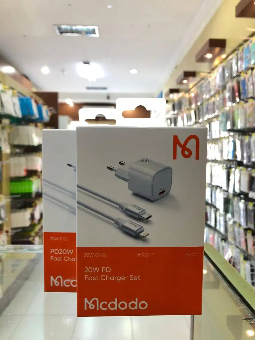 MCDODO Charger Set PD 20W with Type-C to Lightning Cable 1.2M CH-4025/