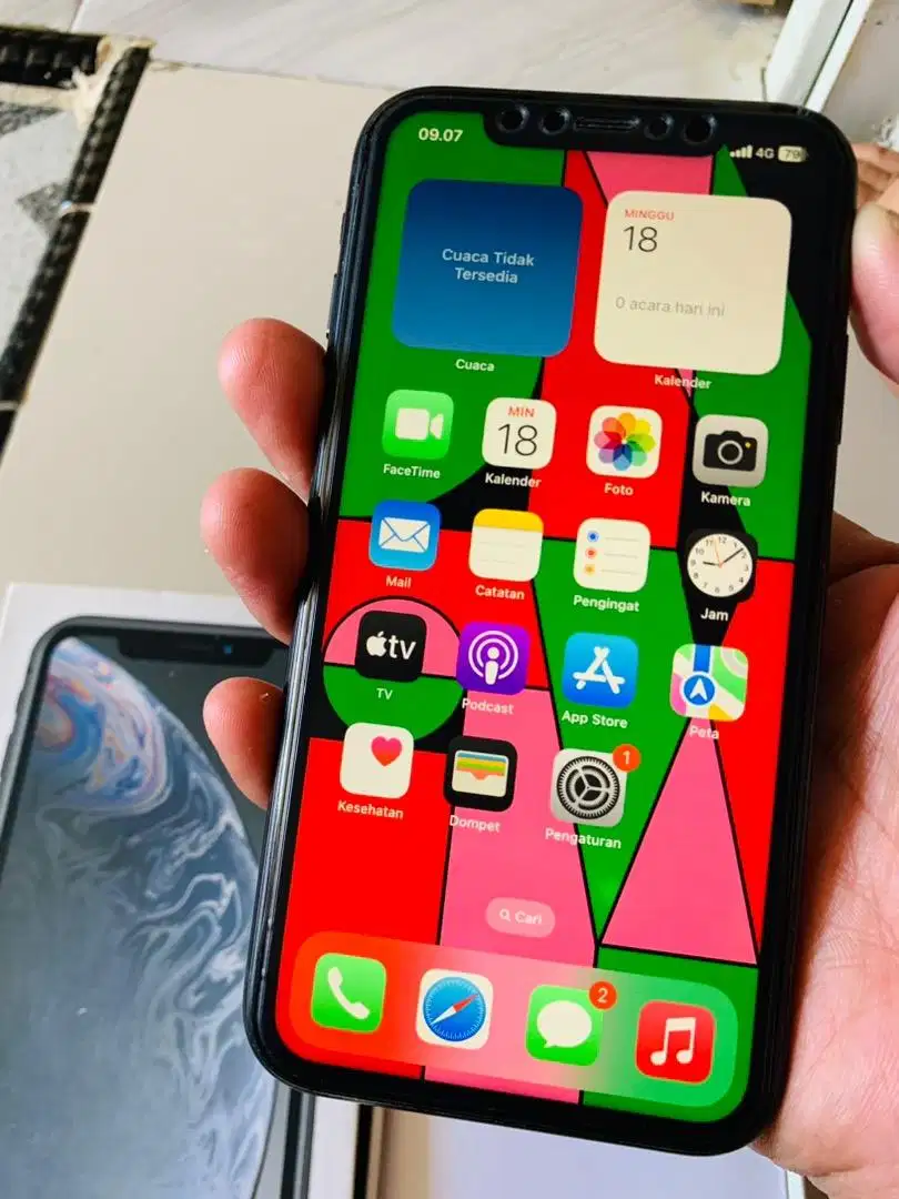 BUTU UANG IPHONE XR 64gb INTER ALL OPERATOR LENGKAP DOS NORMAL100% kAK