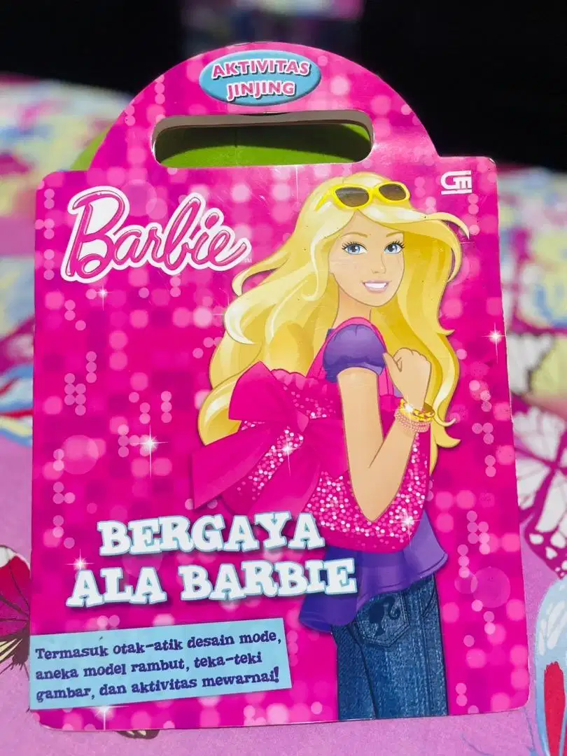 Buku bergaya ala barbie