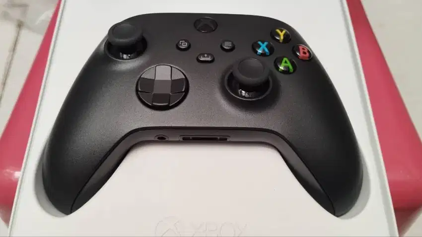 Game Xbox Wireless Controller + USB-C Cable
