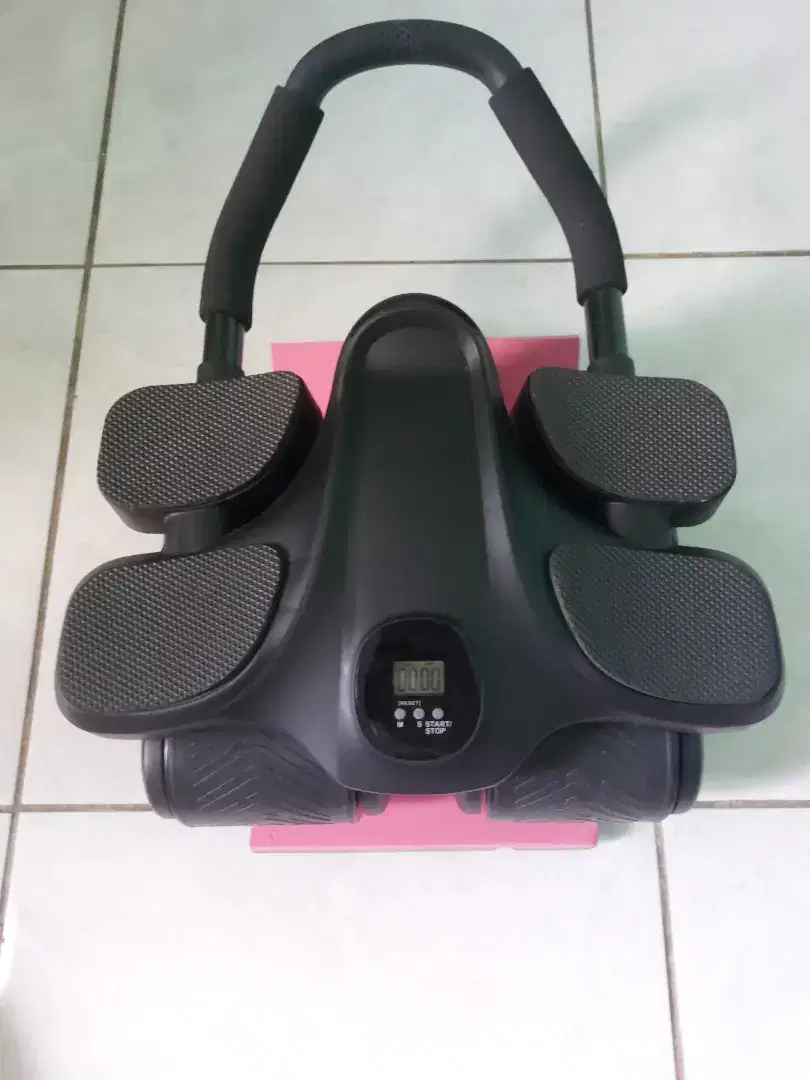 AB ROLLER ELBOW
4 WHEEL