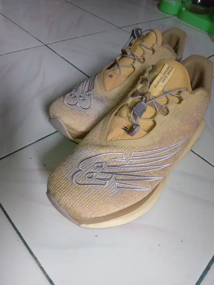 NB Fuelcell Stone Island Size 45