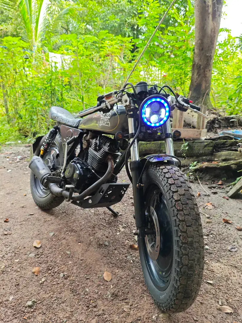 A.P.C motor custom caferacer basic GLP II