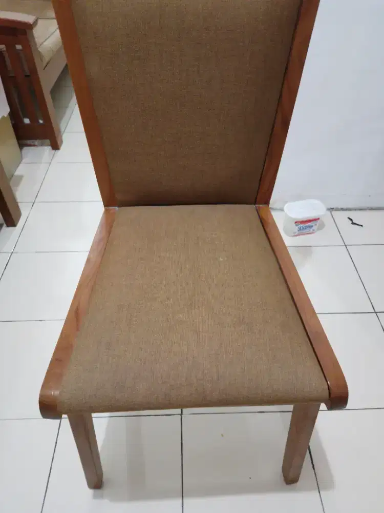 Kursi jati masih bagus