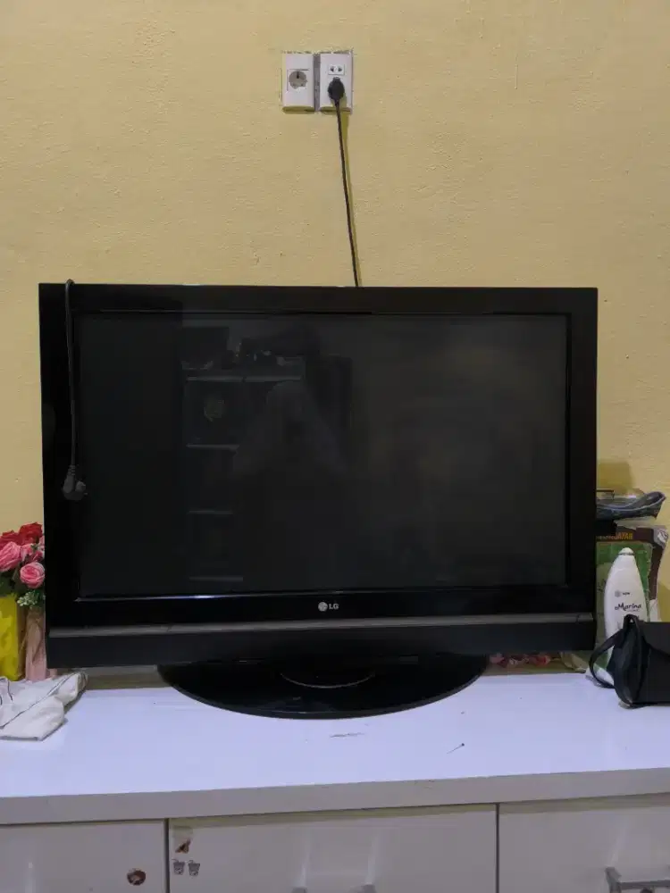 Tv LG 43 inci smart tv