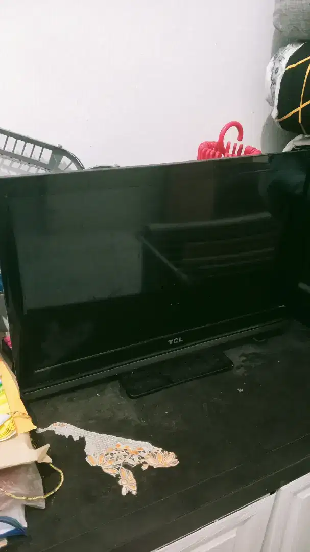Dijual TV LCD TCL 24 inc,normal semua