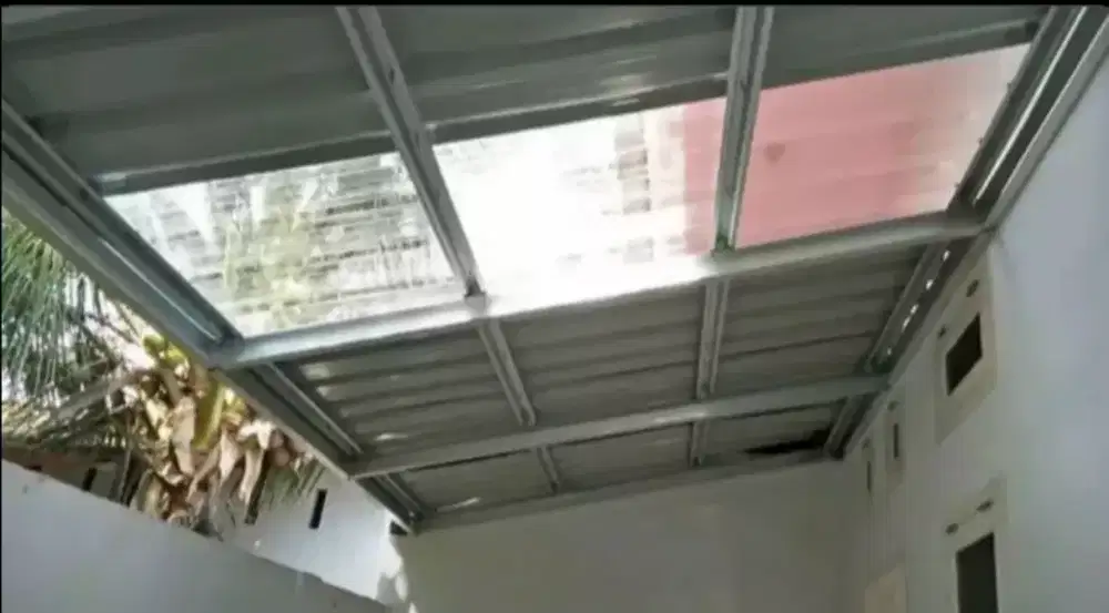 Kanopi dapur atap kombinasi transparan