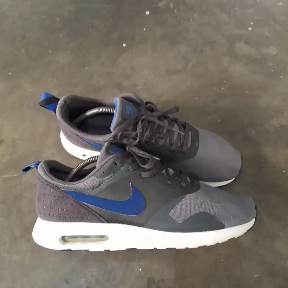 Sepatu nike airmax tavas