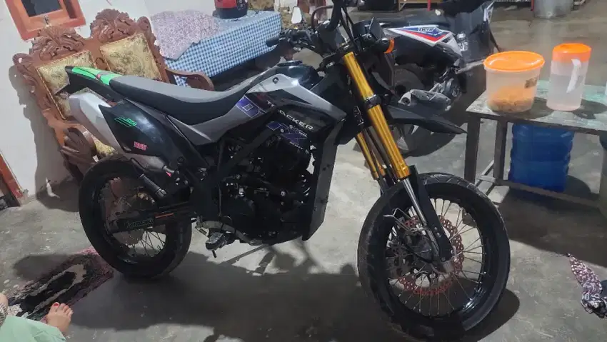 Kawasaki Dtracker 2021