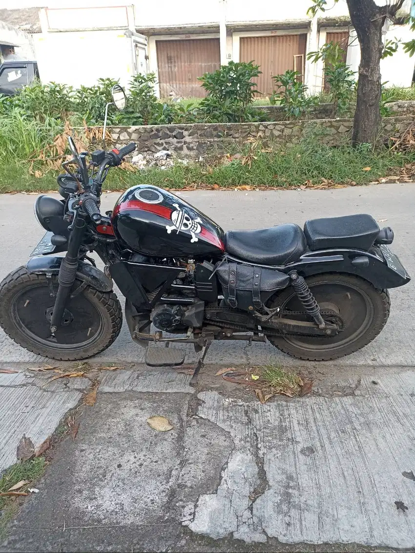 Motor custom bobber basic yamaha byson