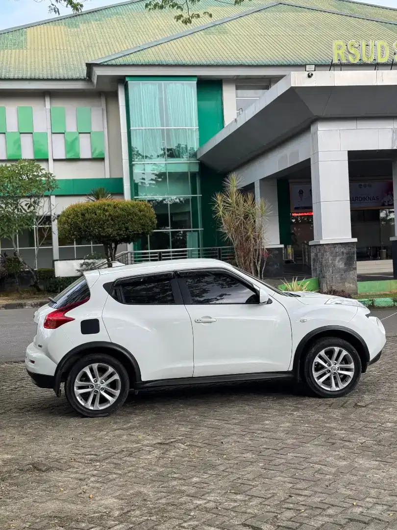 Nisan juke 2011 Surat lengkap