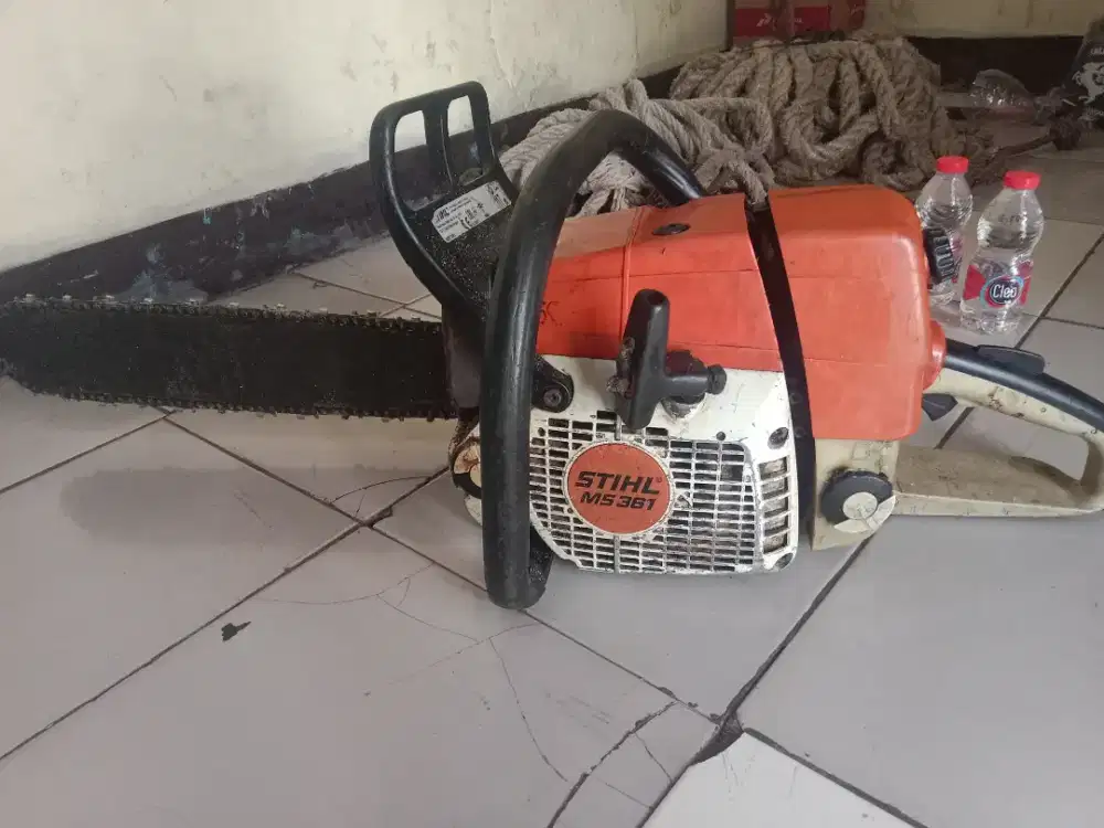 Tebang pohon dan pembersihan lahan