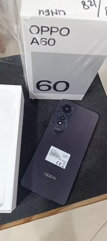 Hp second rasa baru Oppo A60 ram 8+8/128gb warna ungu malam