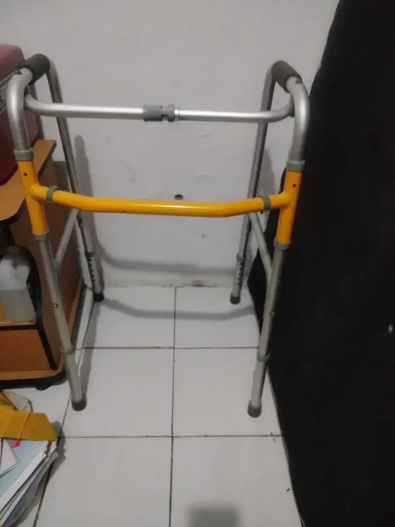 Di jual Walker dewasa kondisi normal
