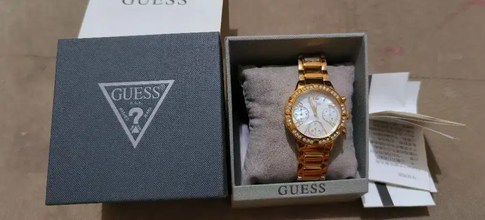 Jam Tangan Guess