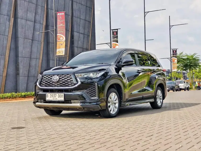 Tangan 1 km Low New Innova Zenix 2.0 V Hybrid Modelista At matic 2023