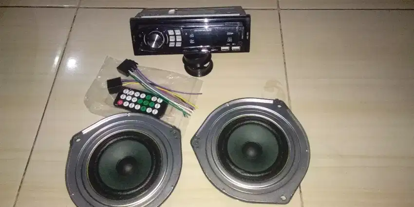 Head unit single din+spiker 6