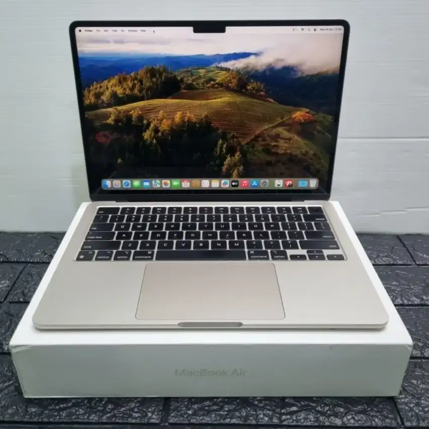 Macbook Air M3 512/24GB resmi IBOX cc 1 BH 100% garansi utuh 1thn