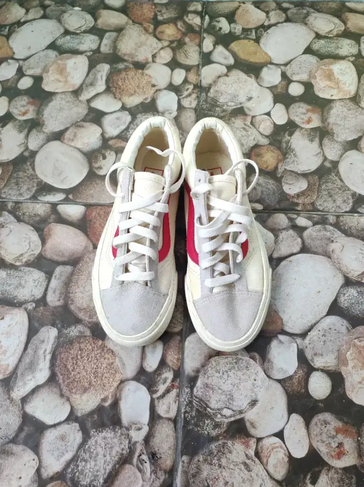 Vans Kanvas Broken White, Sz 36, made in Chn