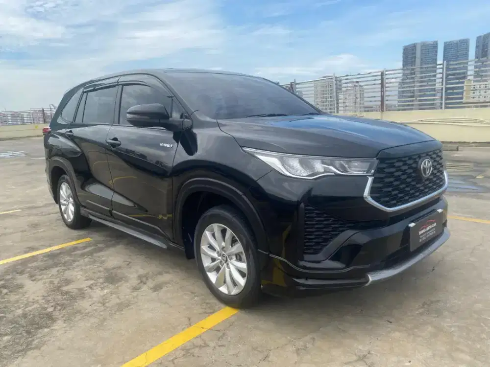 Zenix V Hybrid 2022 Odo 20rb