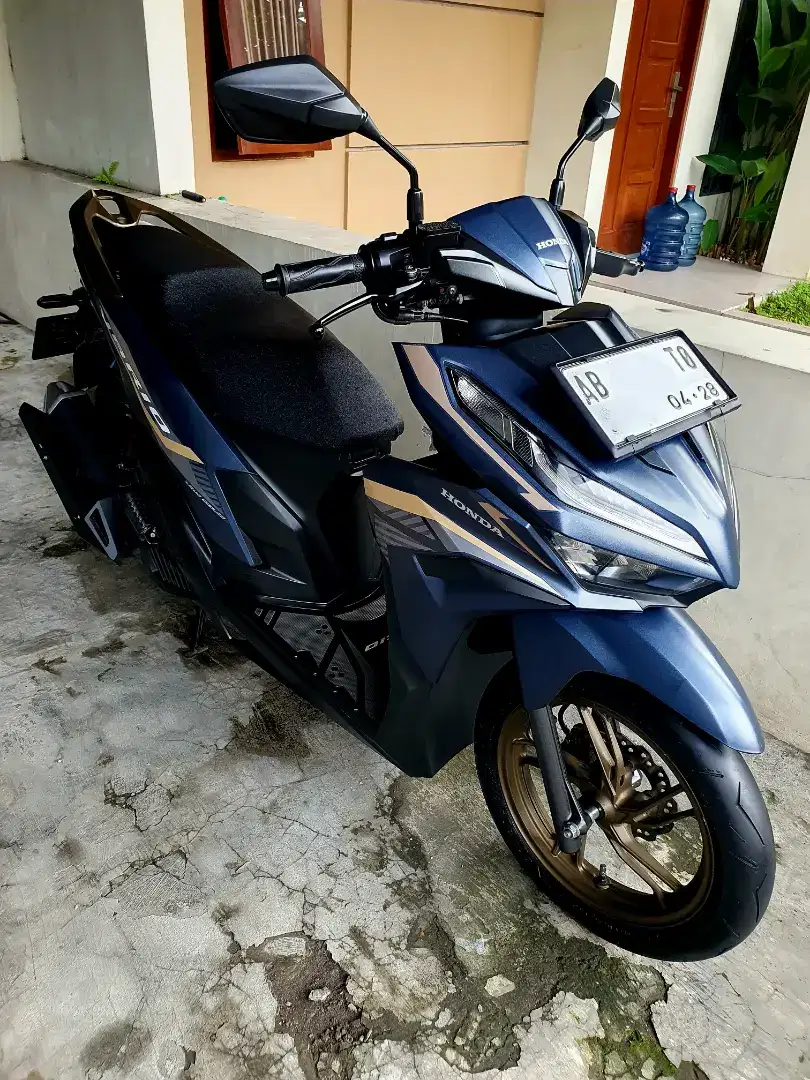 Vario 125 SE tipe Keyless ISS CBS ESP