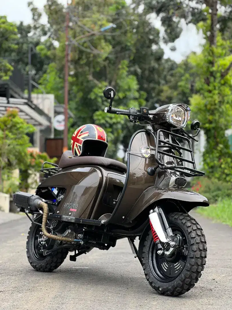 Scomadi adventure 200i 2024 ( royal alloy django technica gts sprint )