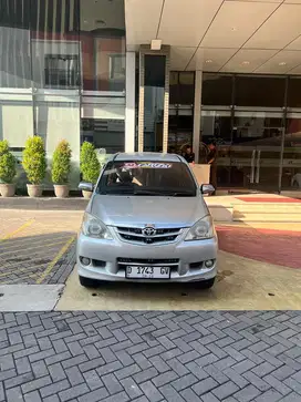 Avanza Tangan pertama manual