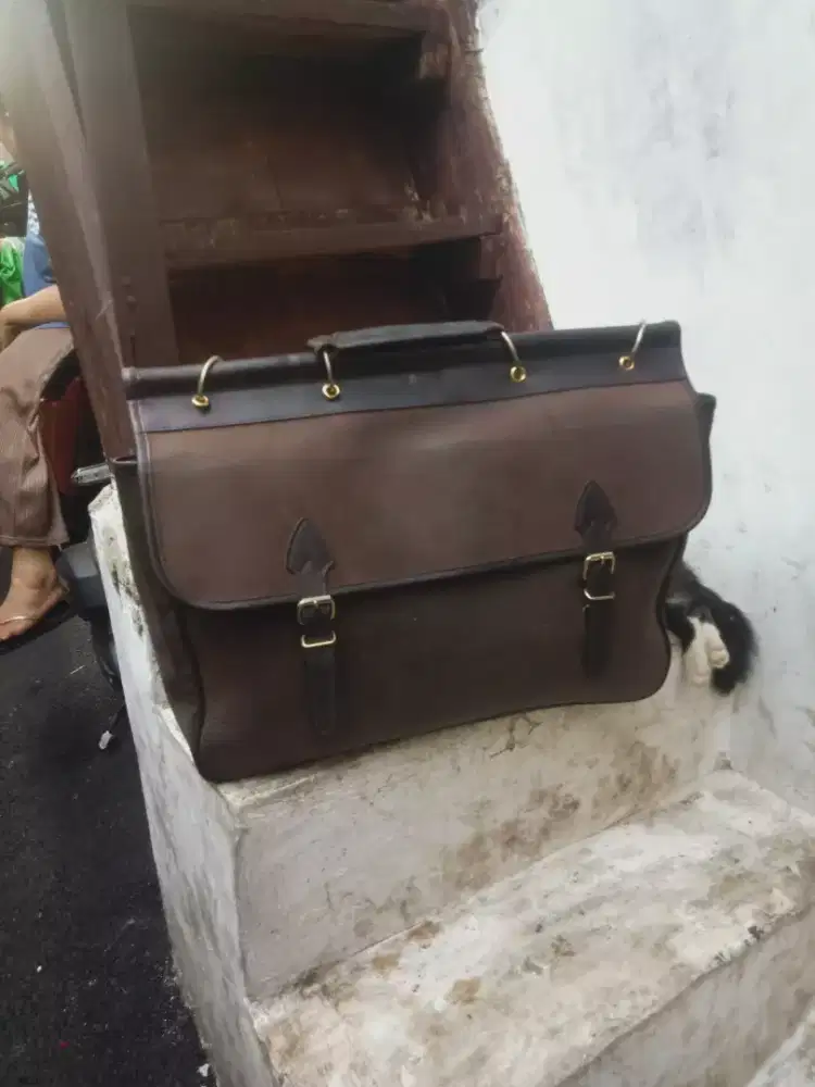 Tas Sling Kerja Besar Kulit Mikimoto